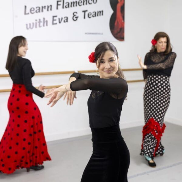 Seville Flamenco class for tourists and travelers