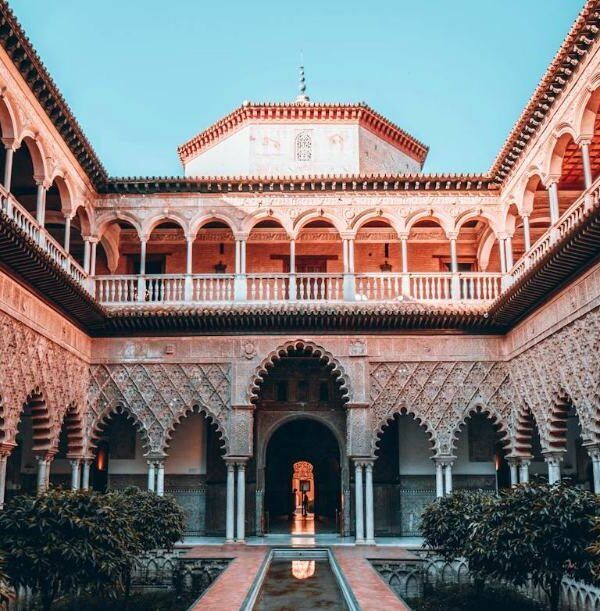 Royal Alcázar First Entry: Crowd-Free Morning Tour