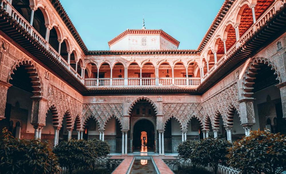 Royal Alcázar First Entry: Crowd-Free Morning Tour