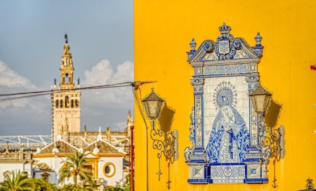 Triana Heritage Walk in Seville